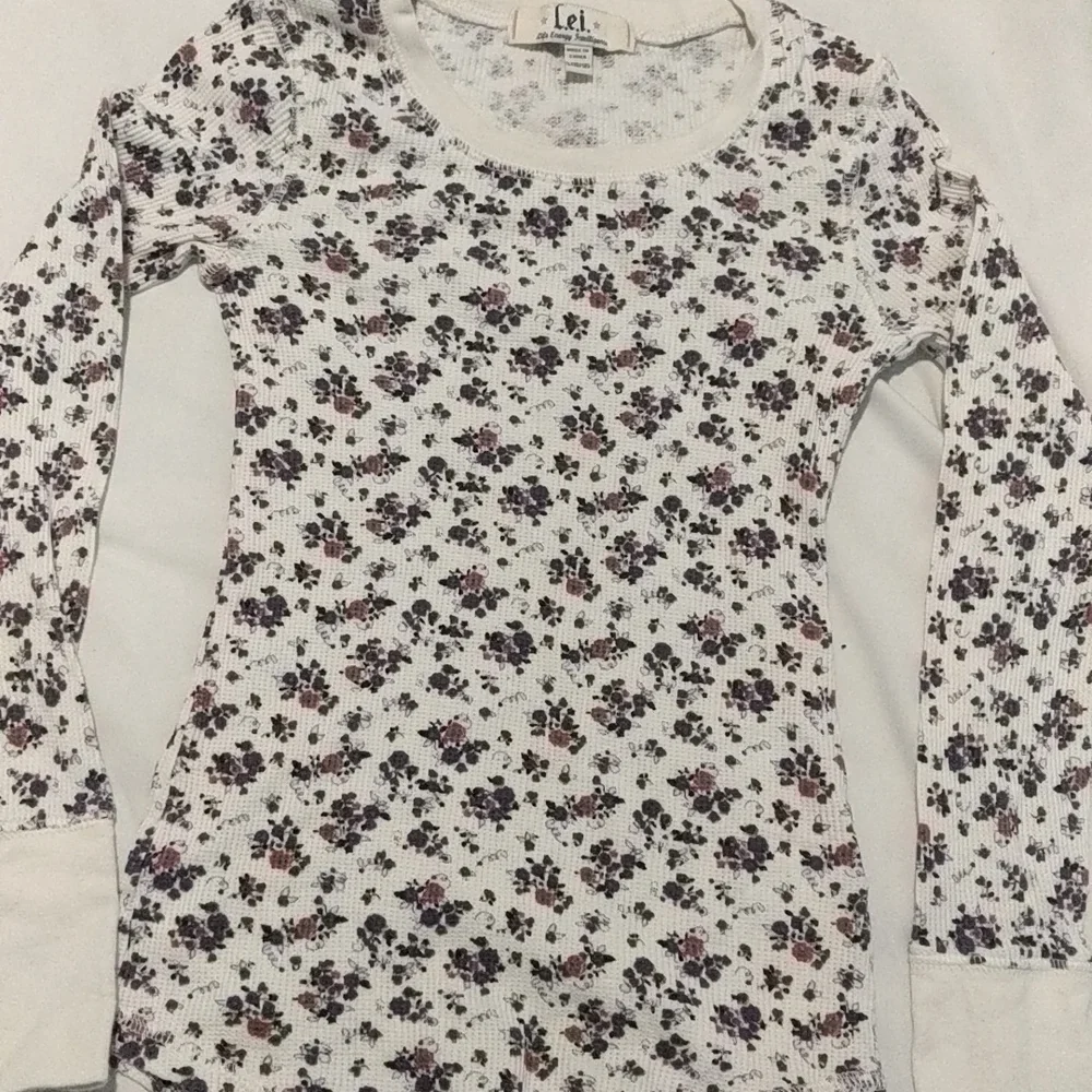 LEI long sleeved top - Picture 1 of 2